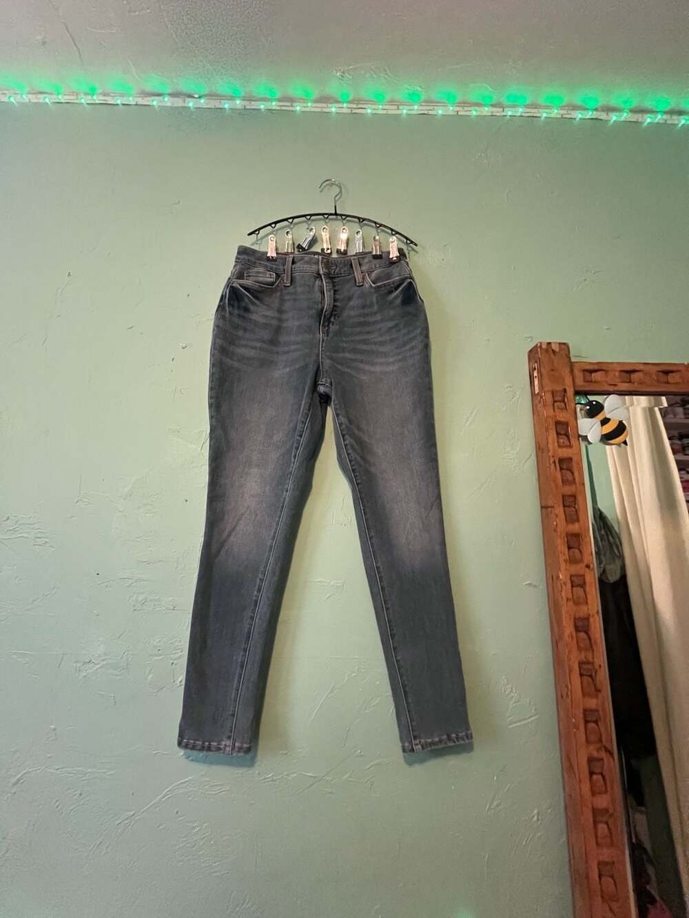 Time And Tru High Rise Curvy Size 6 Slim Jeans